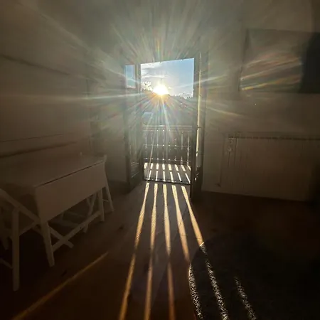 Piste & Terrace - With Parking